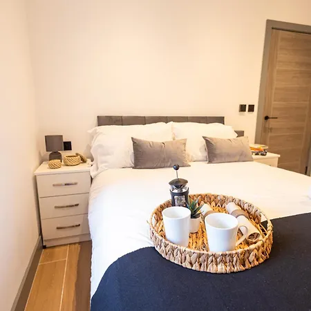 Chic 2King Bd Apt London With Ensuite & Pull Out Bed Finchley Exterior photo