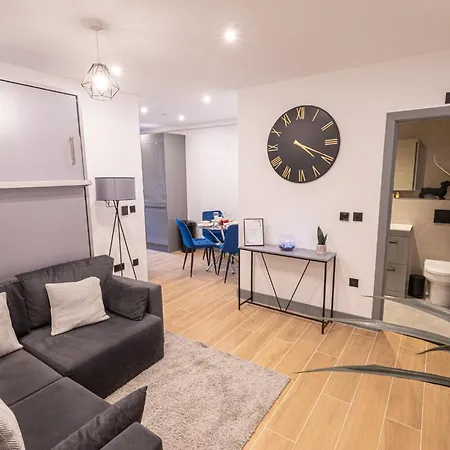 Chic 2King Bd Apt London With Ensuite & Pull Out Bed Finchley Exterior photo