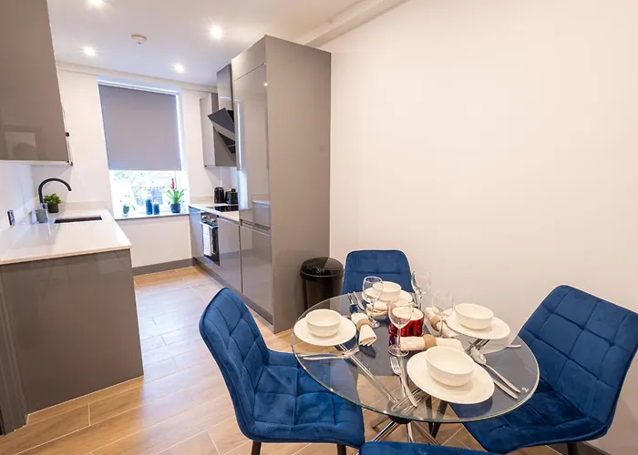 Chic 2King Bd Apt London With Ensuite & Pull Out Bed
